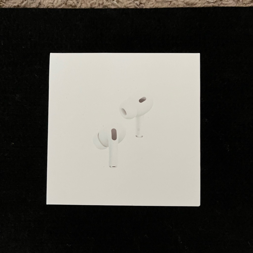 New in Box Apple AirPods Pro 2nd Generation with MagSafe Charging Case - White
